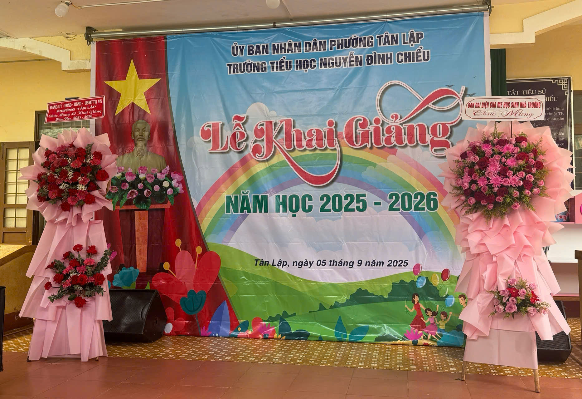 TRƯỜNG TH NGUYỄN ĐÌNH CHIỂU TỔ CHỨC THÀNH CÔNG LỄ KHAI GIẢNG NĂM HỌC 2025-2026 